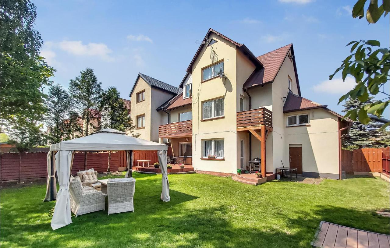 Amazing Apartment In Kolobrzeg With Kitchen Apartment