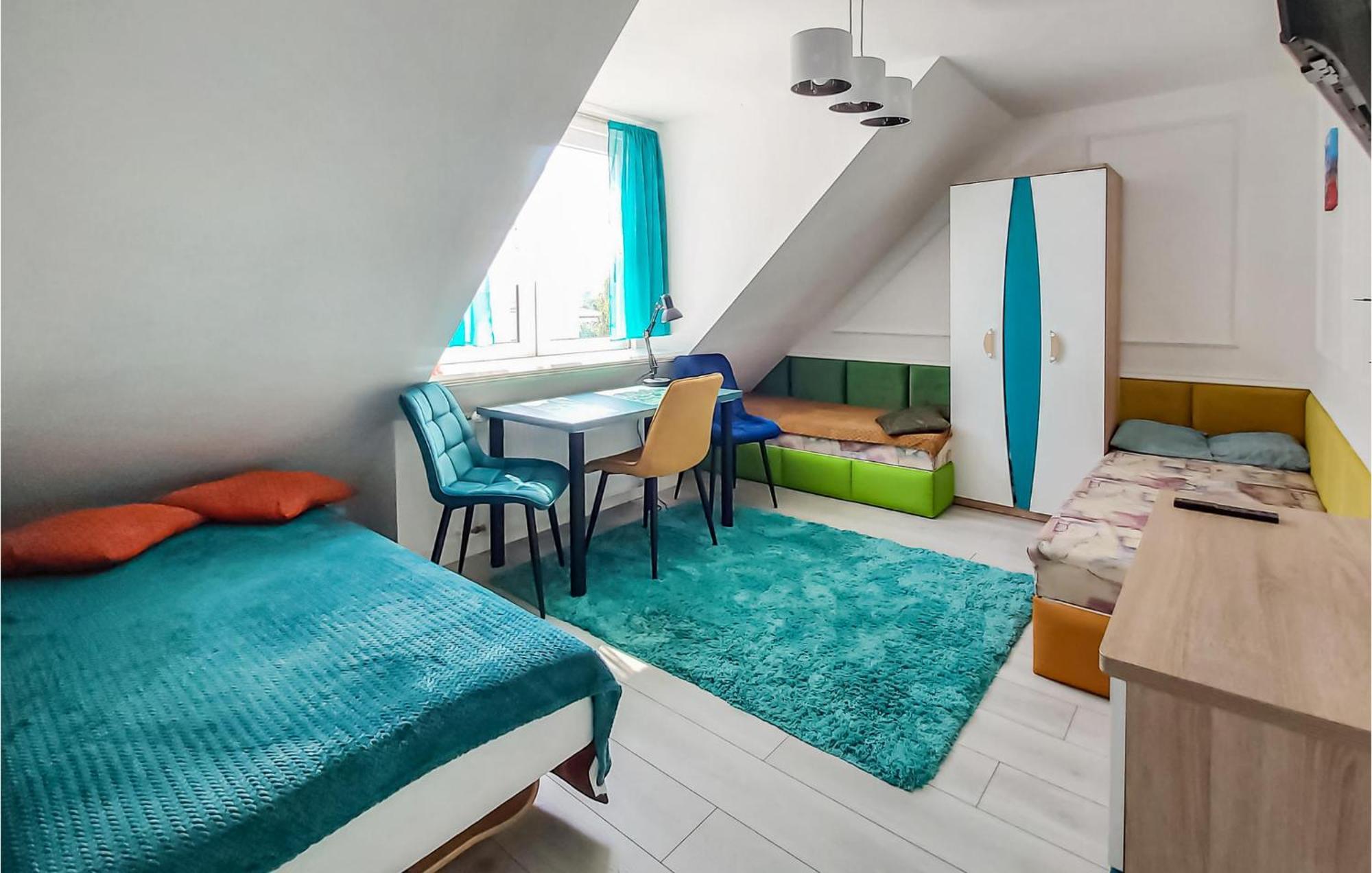 Amazing Apartment In Kolobrzeg With Kitchen Apartment *