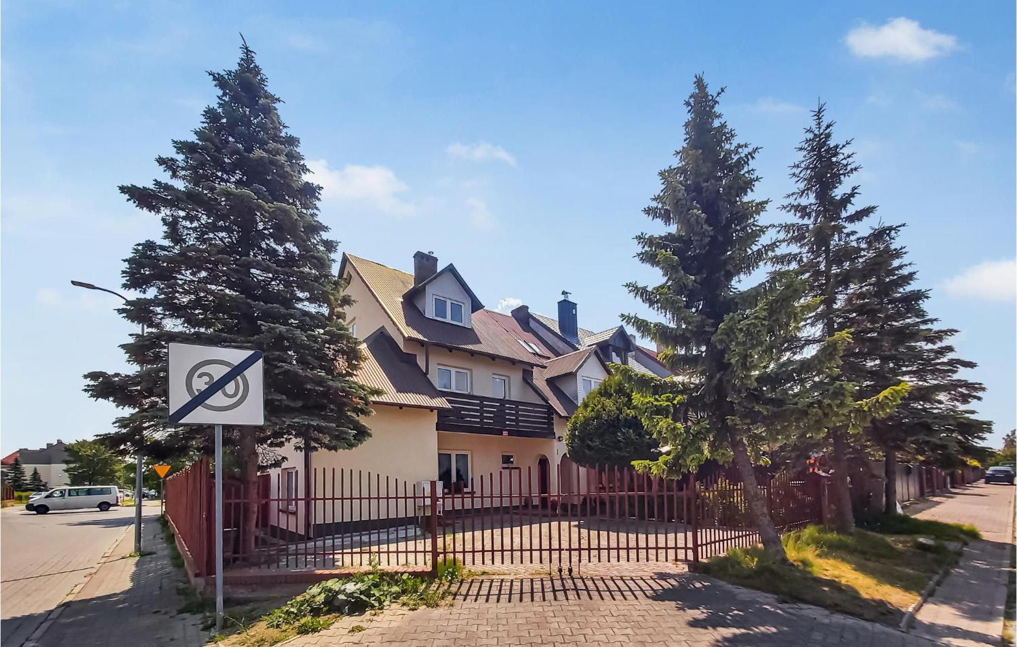 Amazing Apartment In Kolobrzeg With Kitchen
